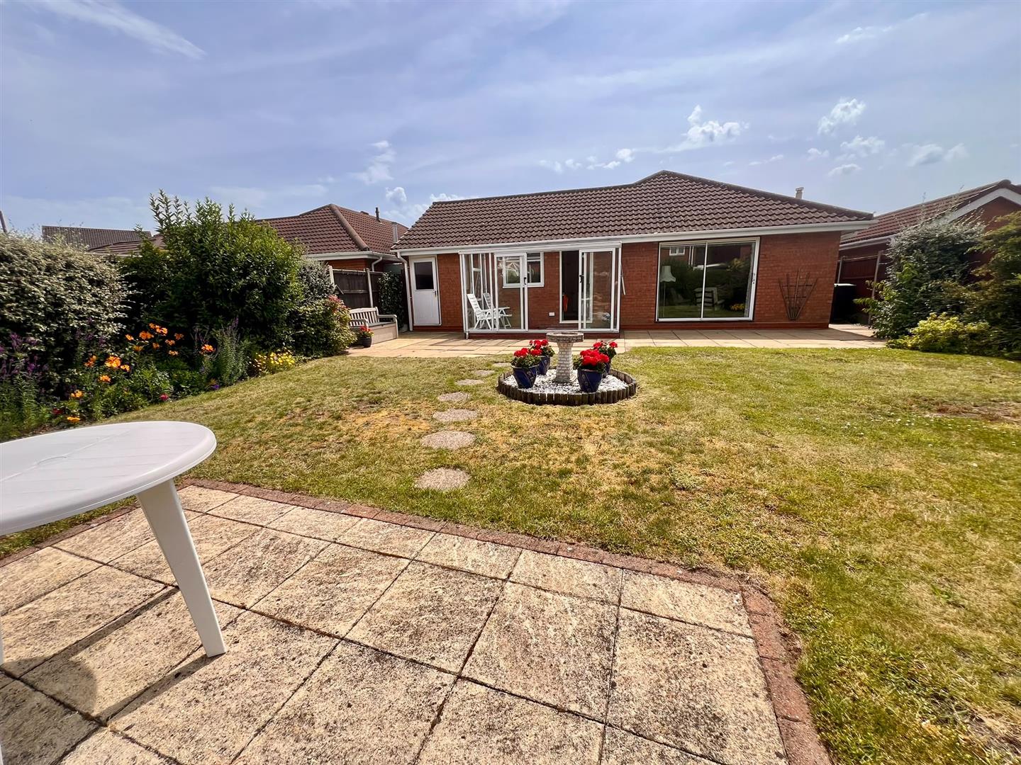 62 Kynaston Drive, Shrewsbury, SY4 5DE For Sale